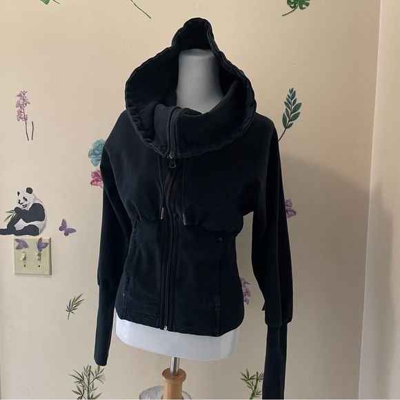 Lululemon Black  Over The Top Sweater Size 6 - Picture 3 of 4